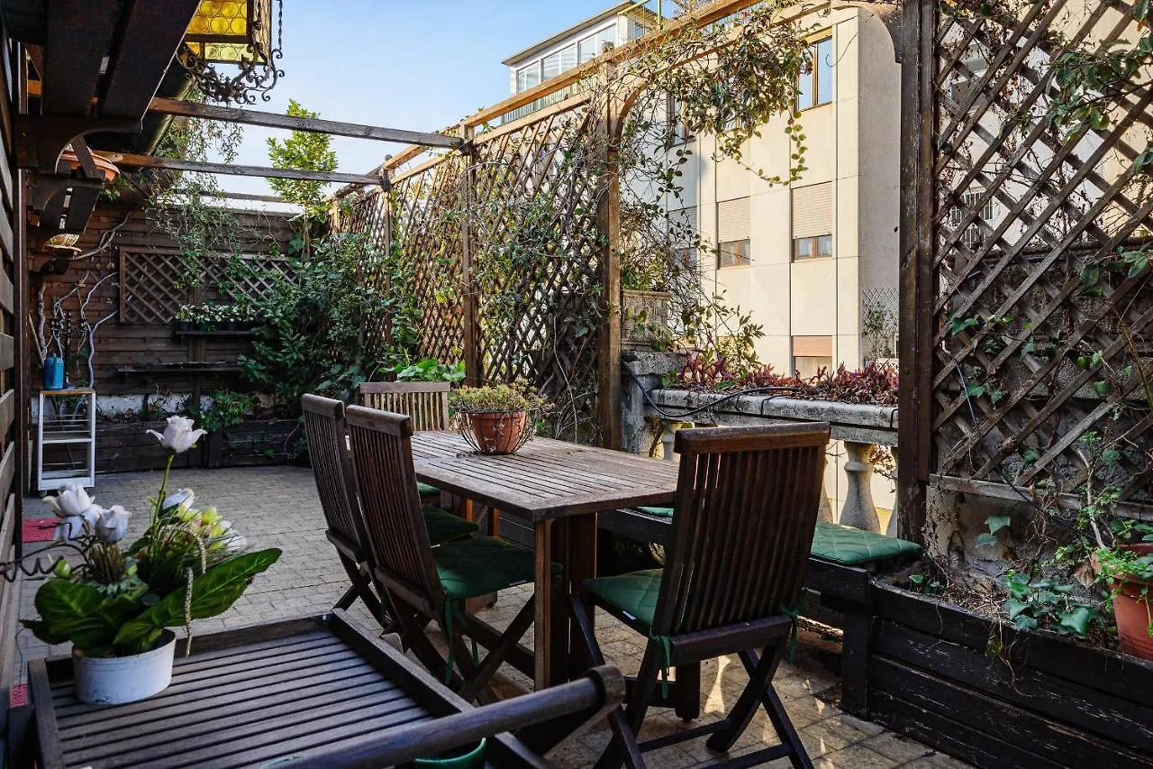 Duomo - Fontana Penthouse With Beautiful Terrace Daire Milano 0*,